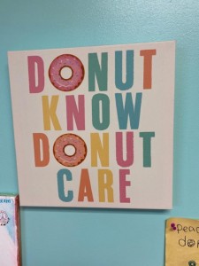 D-donut sign